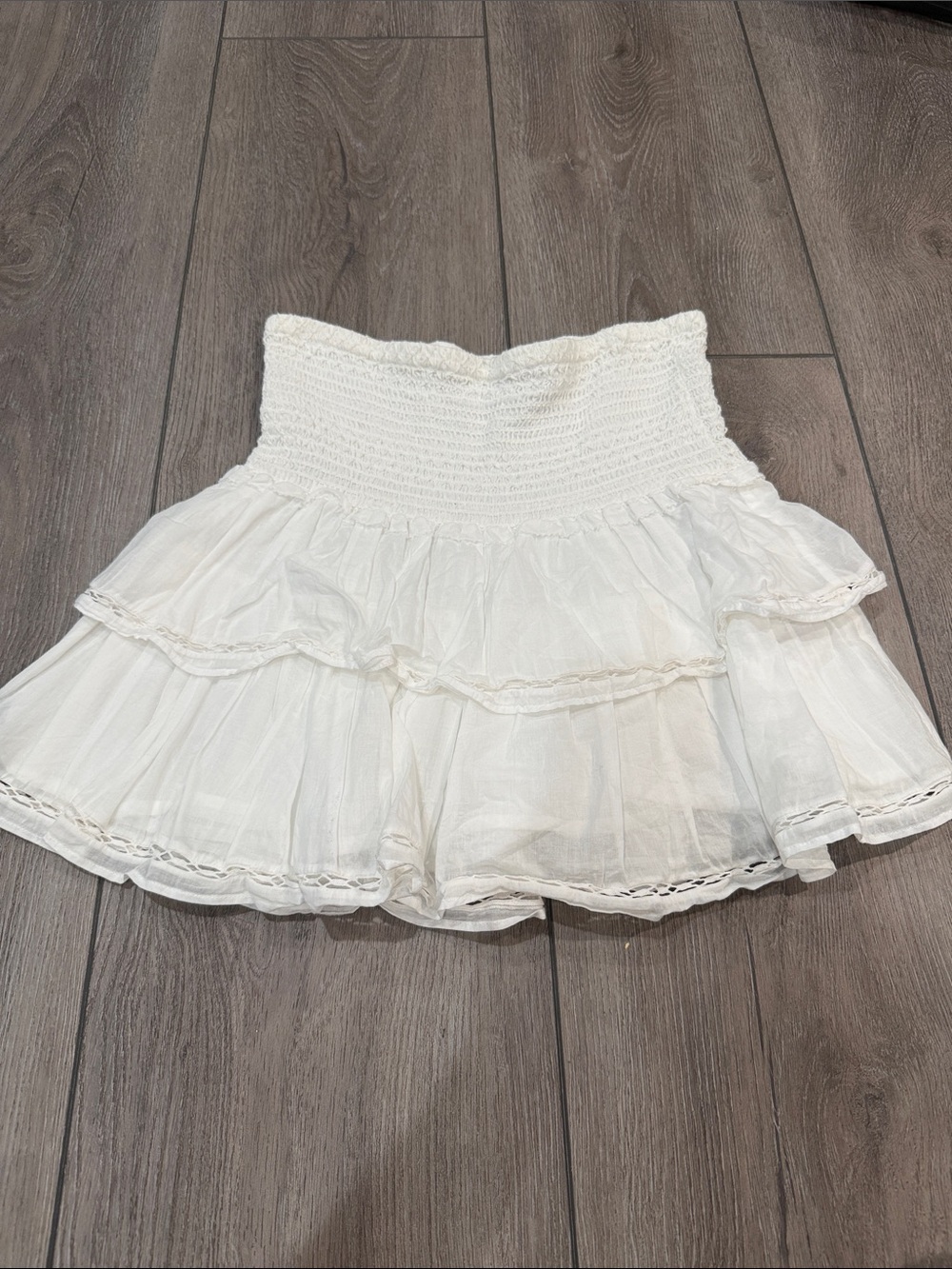 Aritzia mini skirt Sunday  best size small